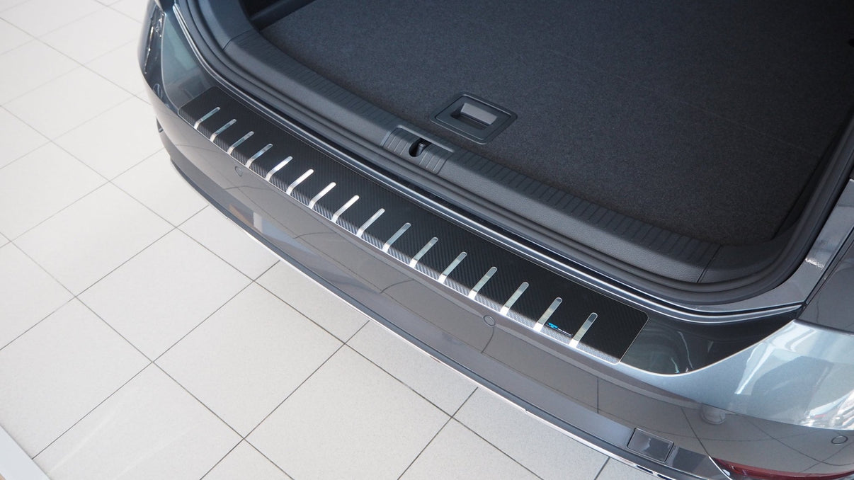 Lastskydd stål/kolfiber Volkswagen Golf VII Kombi 2013–2019 - Carlevel -