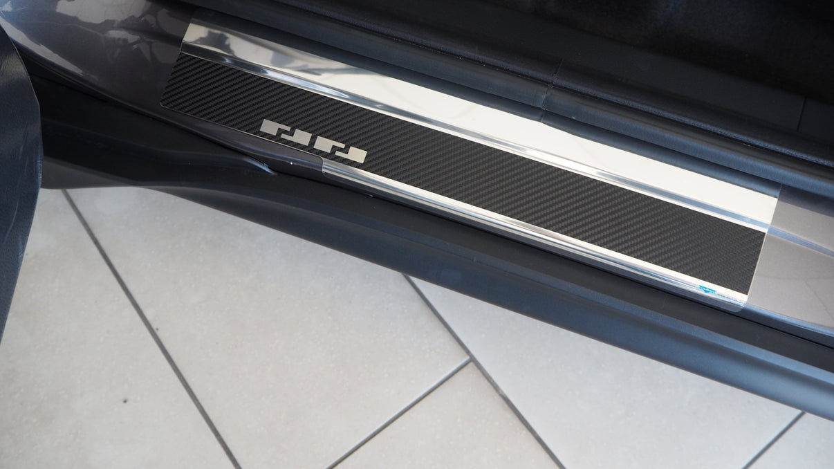 Tröskelskydd stål/kolfiber Honda HR - V II 2015–2021 - Carlevel -