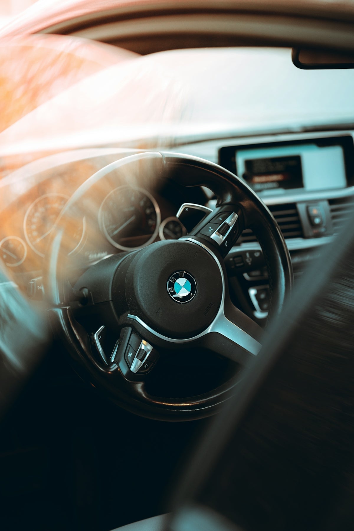 Skapa En Lyxig Bilinteriör med rätt BMW Styling och Interiörbelysning Bil - Carlevel