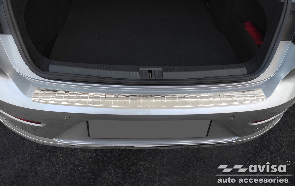 Lastskydd Volkswagen Arteon Shooting Brake Kombi 2020+ / Volkswagen Arteon Shooting Brake Kombi eHybrid 2020+ – Silver satin – detaljbild 3
