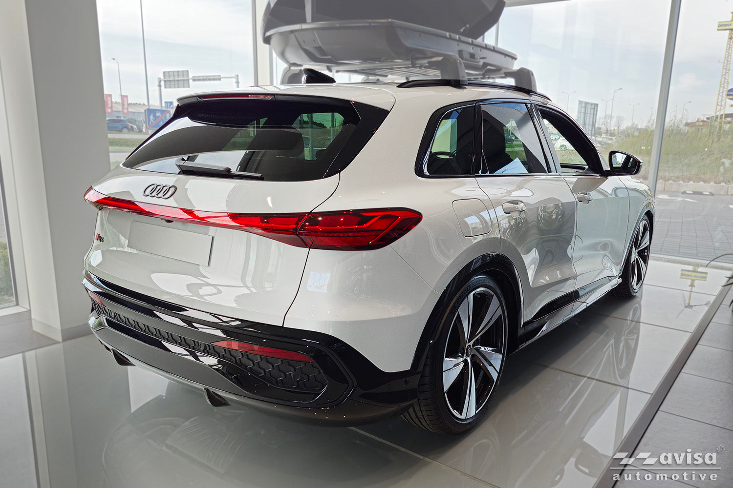 Lastskydd Audi Q5 III 2024+ – Silver satin – detaljbild 2