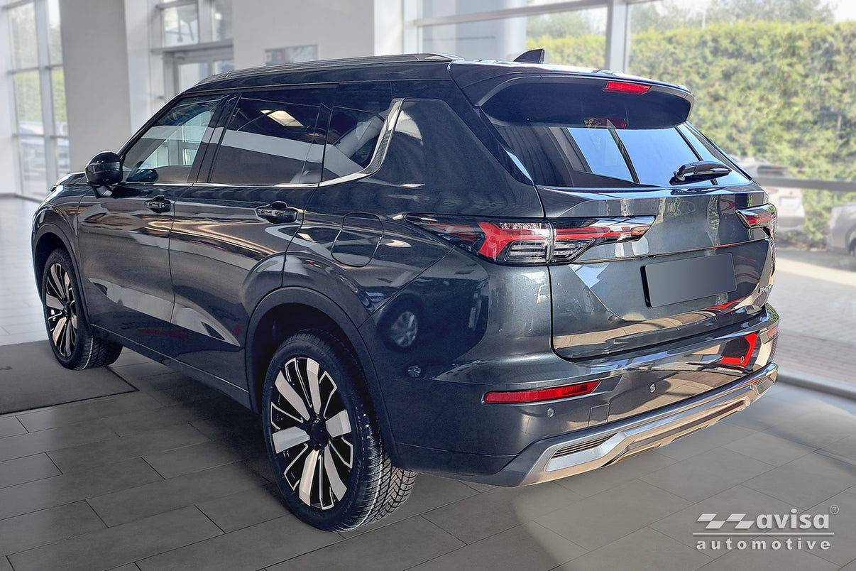 Tröskelskydd Lines Mitsubishi Outlander IV 2025+ – Silver satin – detaljbild 3