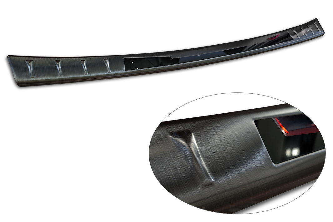 Lastskydd Shadow Premium Toyota RAV4 V generation/ Hybrid 2018–2026 (fits also to PHEV GR version ) – Svart / Spegelblank svart