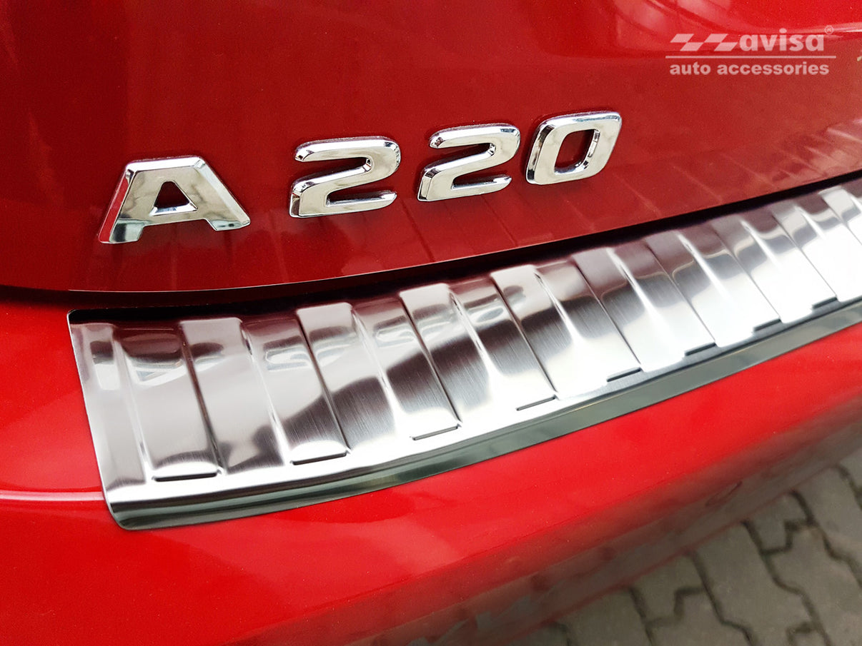 Lastskydd Mercedes A Class IV W177/ AMG/ 250e Hybrid halvkombi 2018+ – Silver satin – detaljbild 2