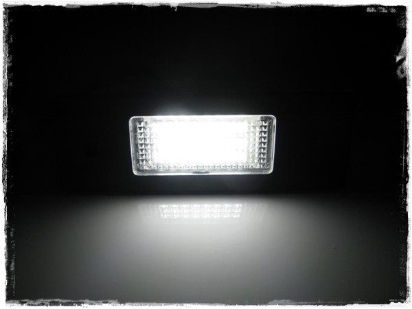 LED-skyltbelysning BMW 1 E81/1 E87 m.fl. – 33 × 38 mm