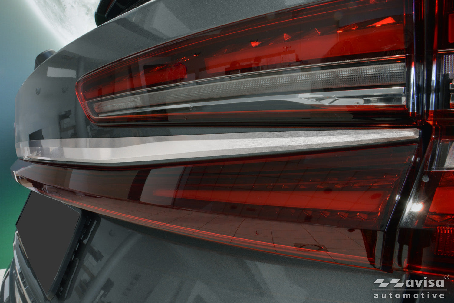 Bakluckelist Skoda Kodiaq II 2024+ – Silver satin – detaljbild 3