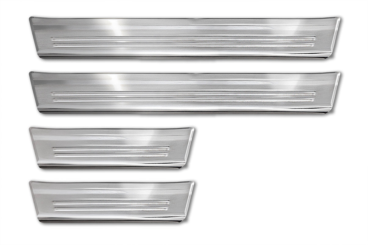Tröskelskydd Lines Mitsubishi Outlander IV 2025+ – Silver satin