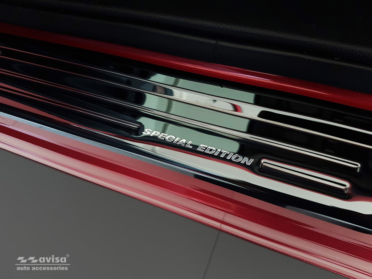 Tröskelskydd Honda Cr-V V 2018+ / Honda Cr-V V Hybrid 2019+ – Spegelblank svart – detaljbild 3