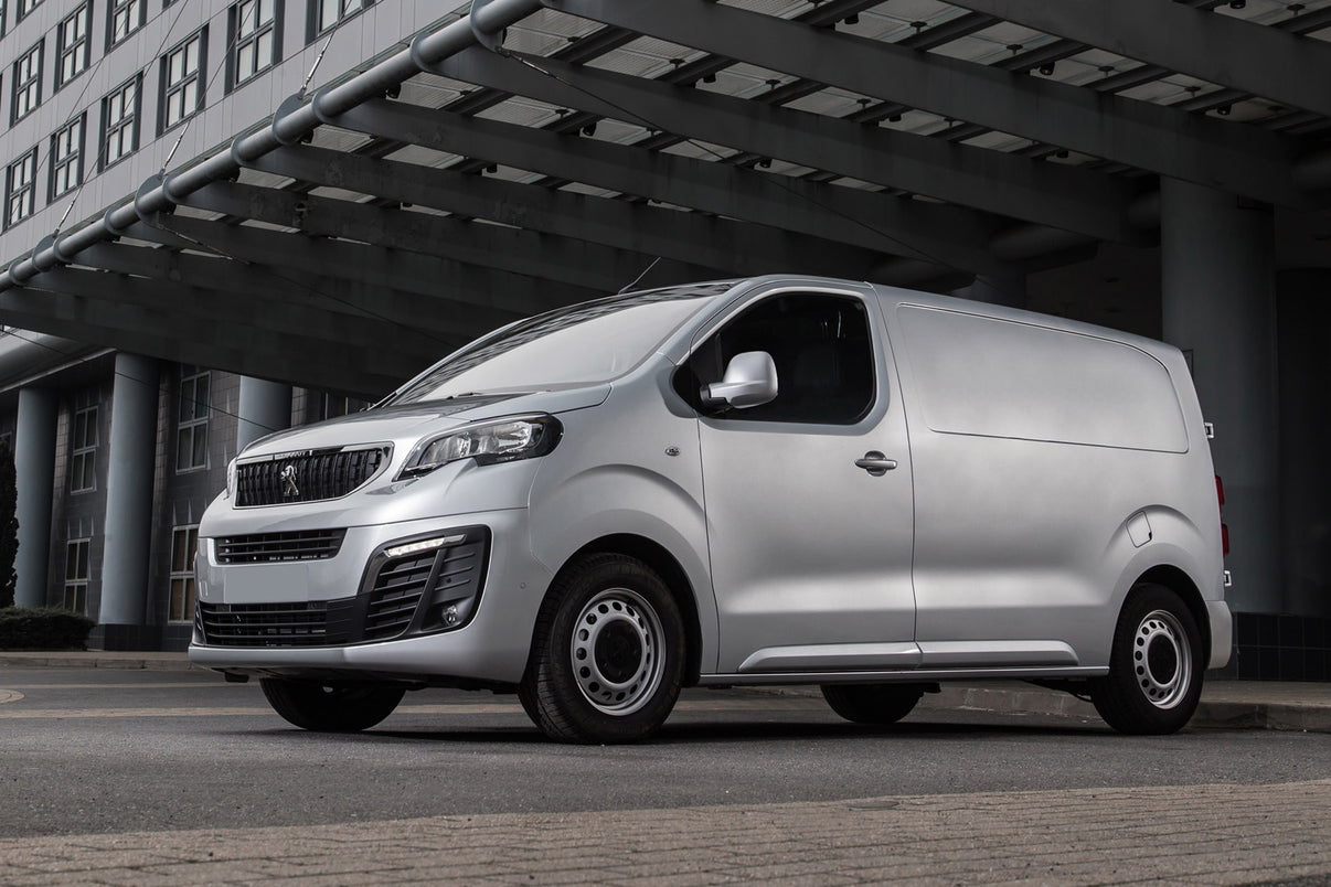 Lastskydd Citroen Jumpy III 4-dörrars 2016+ / Peugeot Expert III 4-dörrars 2016+ – Svart – detaljbild 3