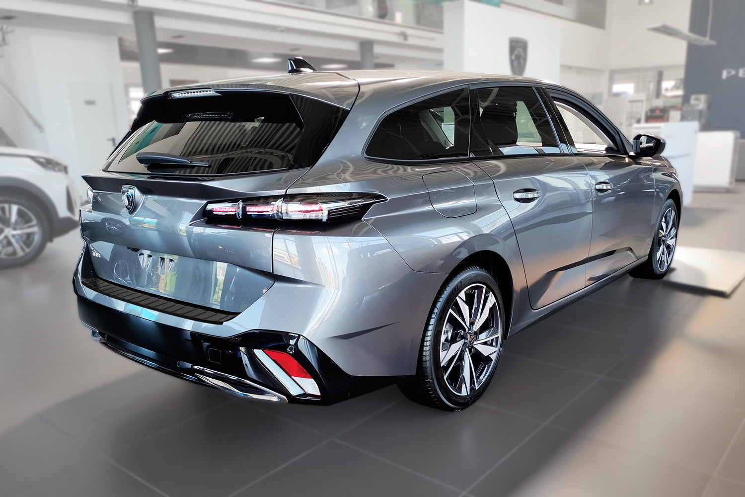 Lastskydd Peugeot 308 III SW Kombi 2021+/ Peugeot E-308 II SW Kombi 2021+ – Svart – detaljbild 2