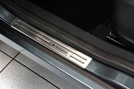 Tröskelskydd Exclusive Skoda Yeti 2013+ – Silver satin