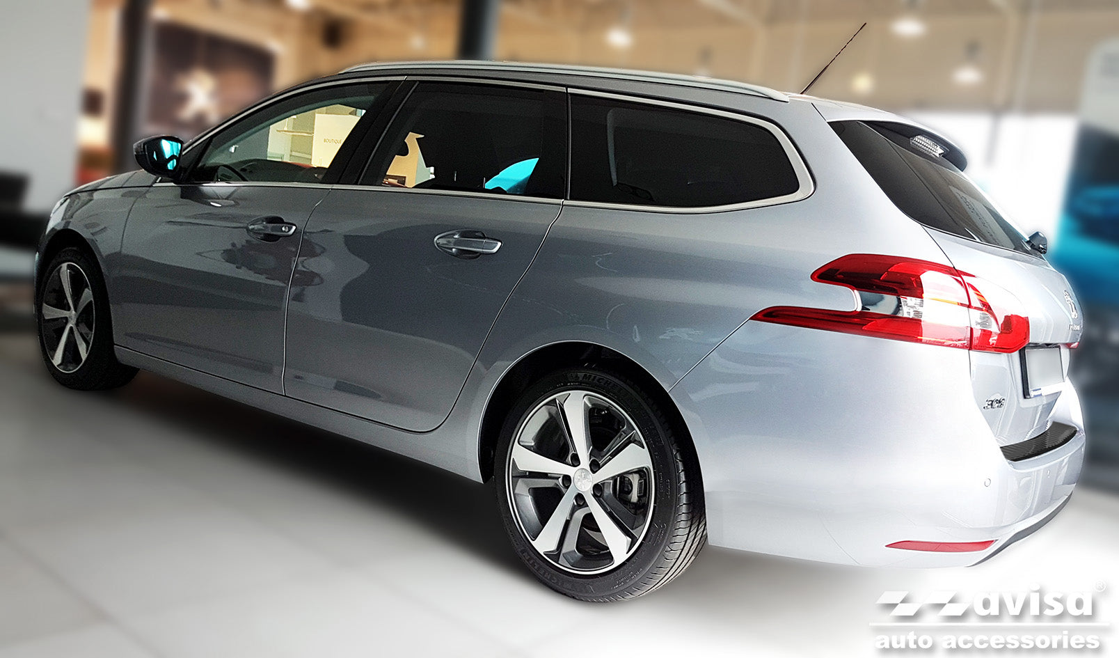 Lastskydd Peugeot 308 II SW Kombi 2013–2017, facelift 2017–2021 – Svart – detaljbild 2