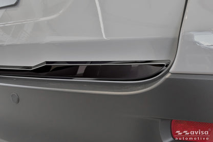 Bakluckelist Mazda CX-5 III 2025+ – Spegelblank svart – detaljbild 3