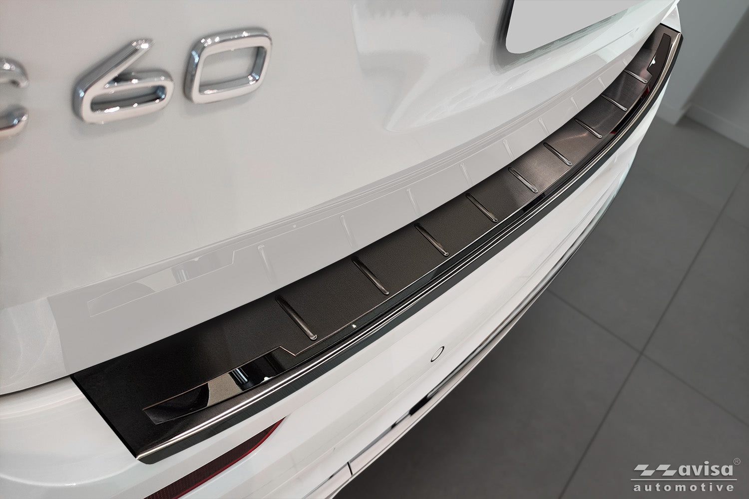 Lastskydd Shadow Premium Volvo XC60 II/ XC60 II R-Design 2017+facelift 2021, facelift 2021–2025, facelift 2025… – Svart / Spegelblank svart – detaljbild 3