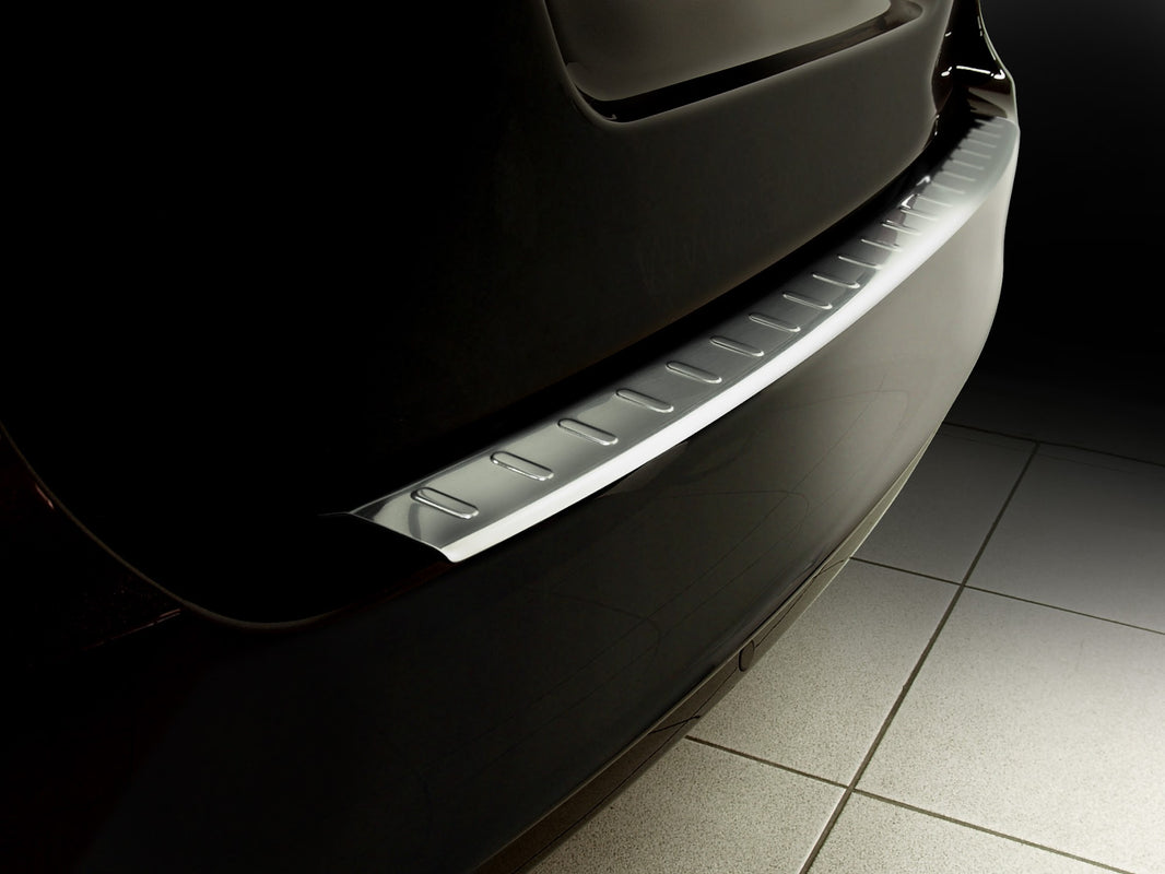 Lastskydd Skoda Superb Kombi 2009–2013 – Silver satin