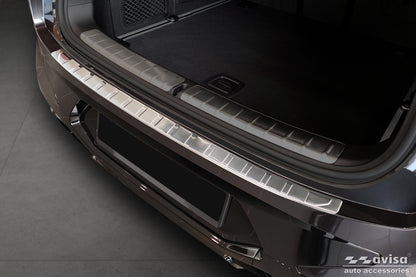 Lastskydd BMW X4 II (G02/ F98) M Competition facelift 2021+ – Silver satin – detaljbild 3