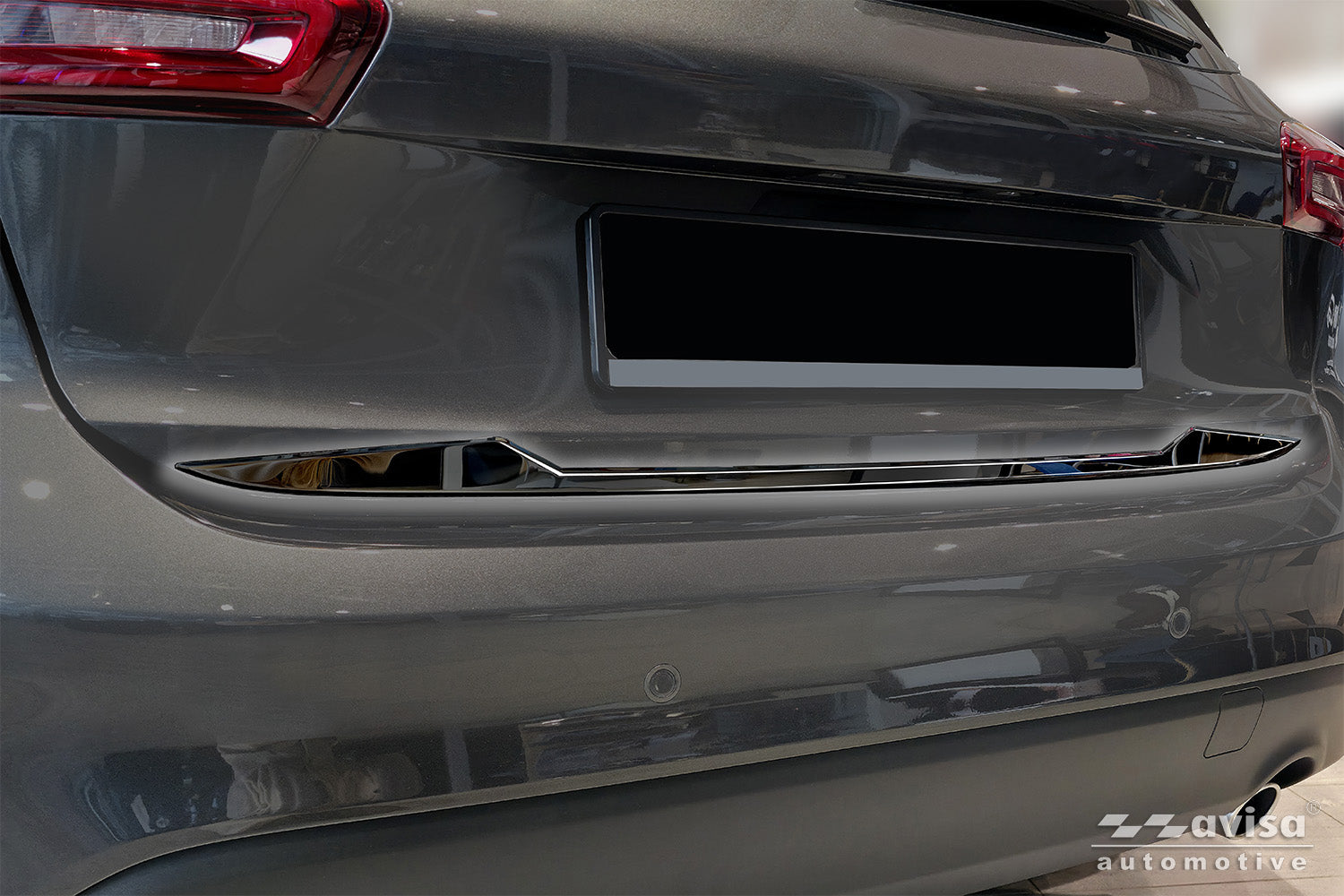 Bakluckelist Ford Focus IV halvkombi 5-dörrars/ ST-Line 2018–2021, facelift 2021+ – Spegelblank svart – detaljbild 3