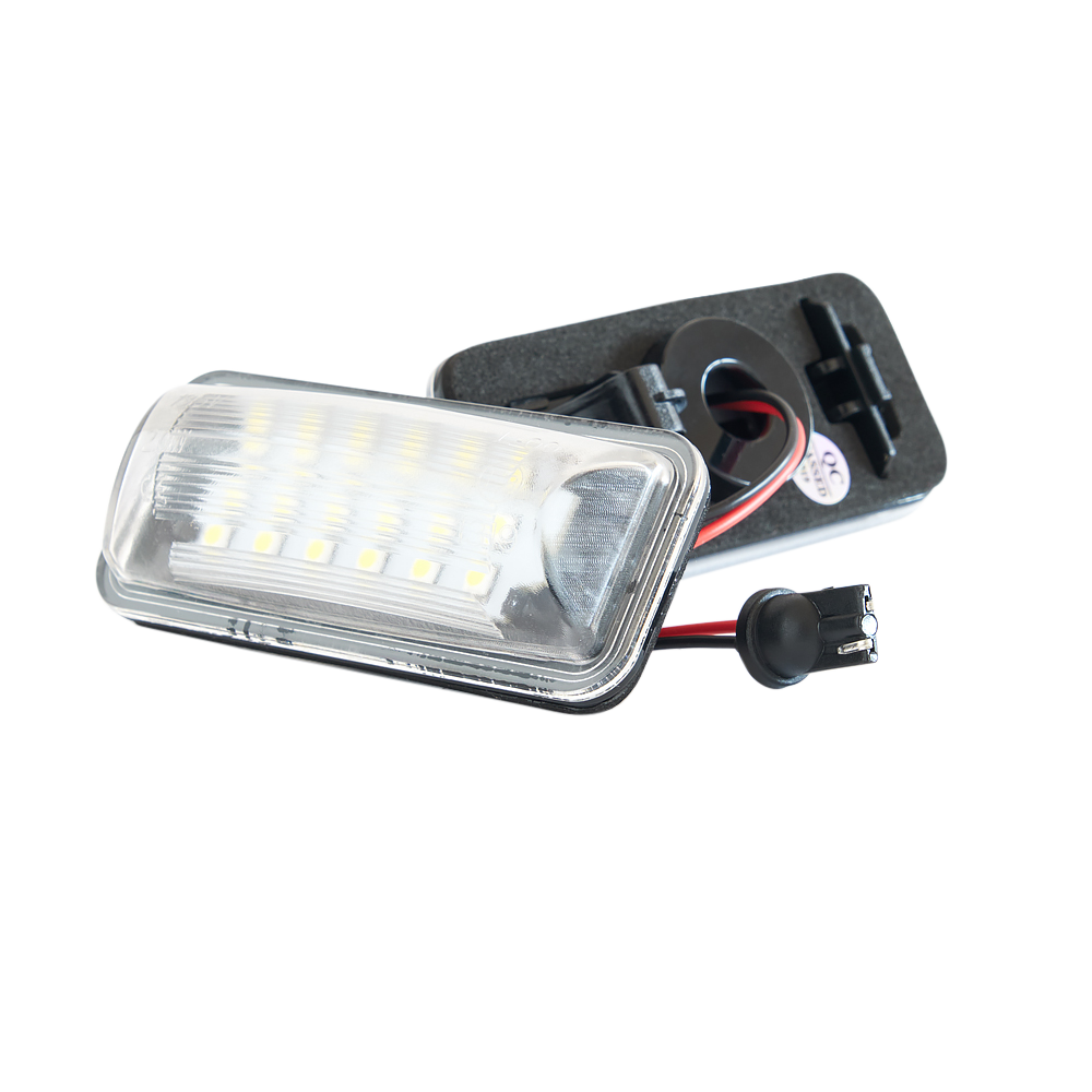 Skyltbelysning LED till Subaru Levorg, Outback och Toyota – produktbild framifrån | Xenonkungen