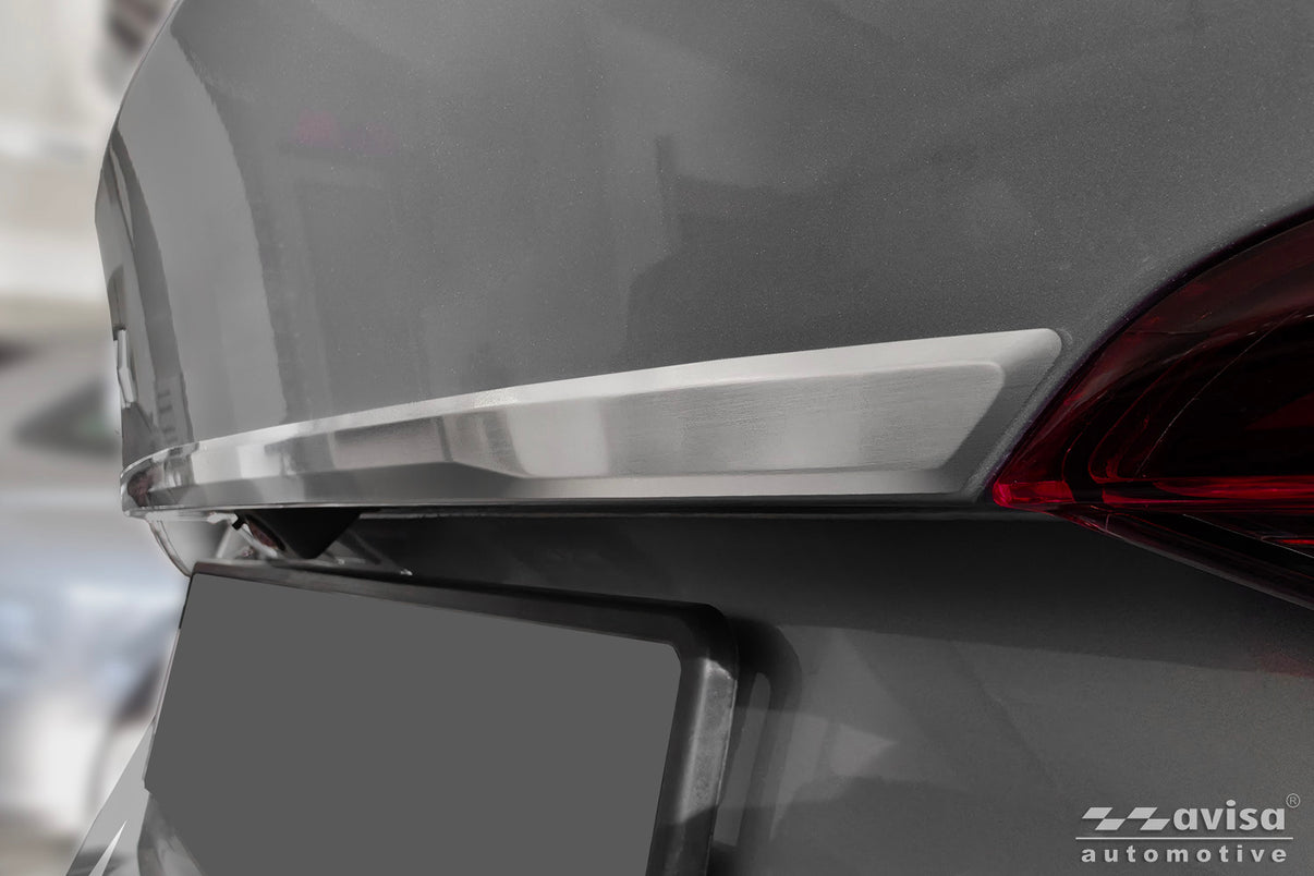Bakluckelist Skoda Octavia IV liftback 2019–2024 facelift 2024+ – Silver satin – detaljbild 3