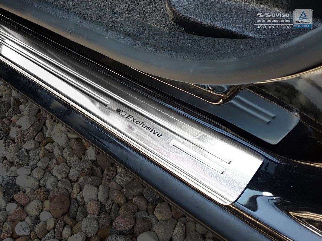 Tröskelskydd Exclusive Renault facelift Uence 4-dörrars 2009+ / Renault Megane III 5-dörrars GT 2008+ – Silver satin