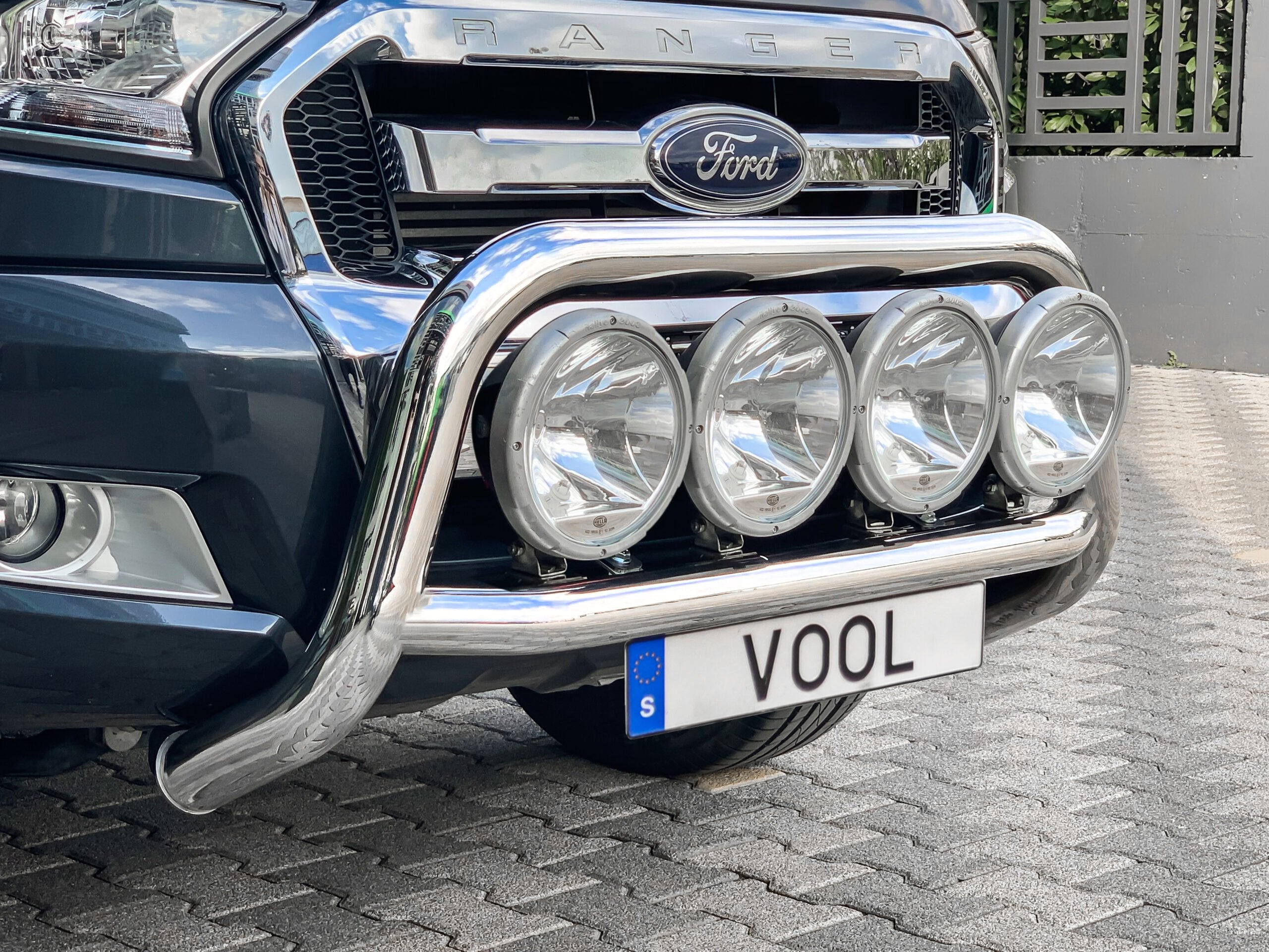 STOR QUADRO 76MM frontbåge – Ford Ranger 2016 – produktvy från sidan | ÖVRIGT