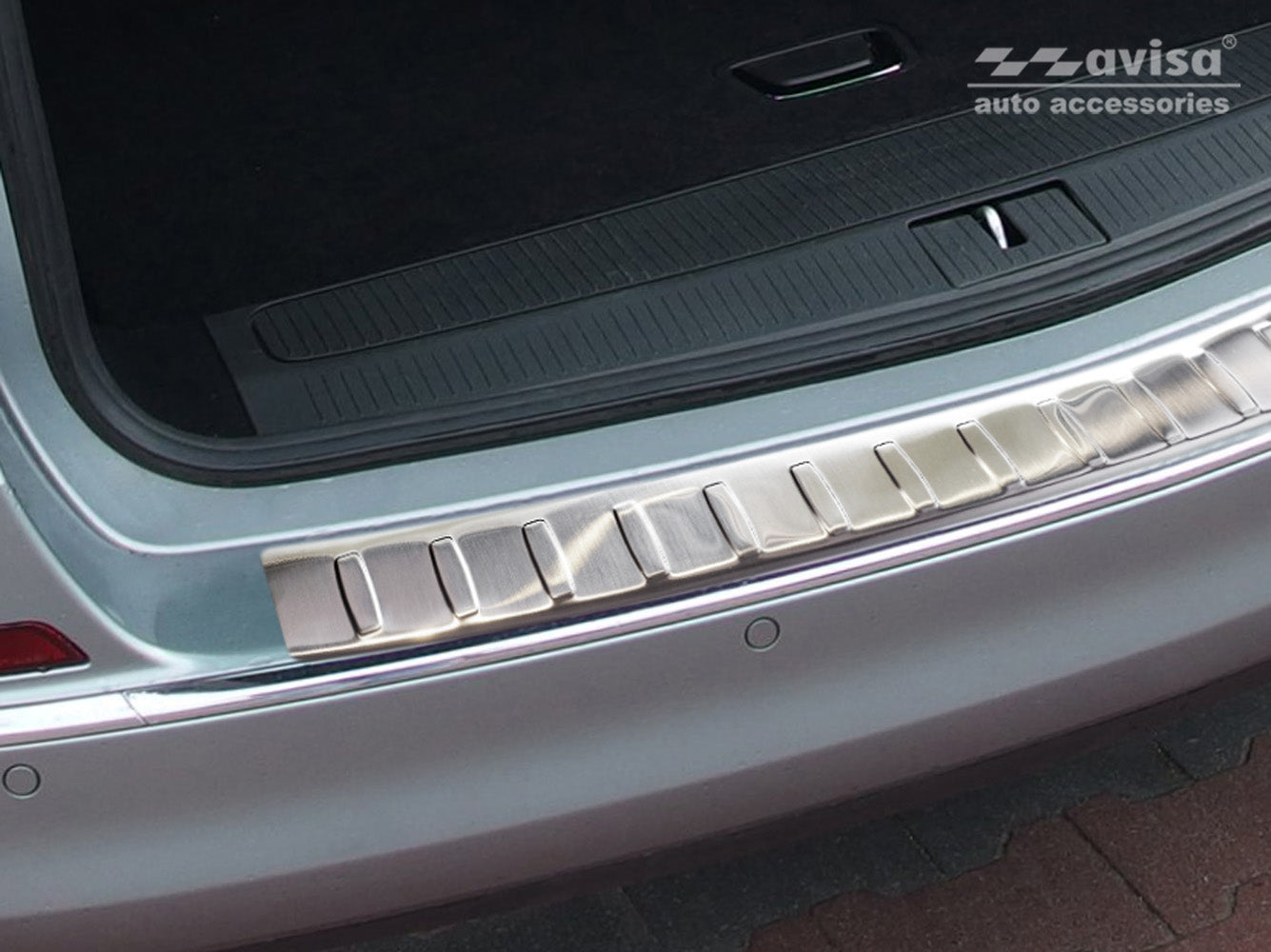 Lastskydd Opel Astra IV 5-dörrars sports tourer facelift 2012–2015 – Silver satin – detaljbild 2