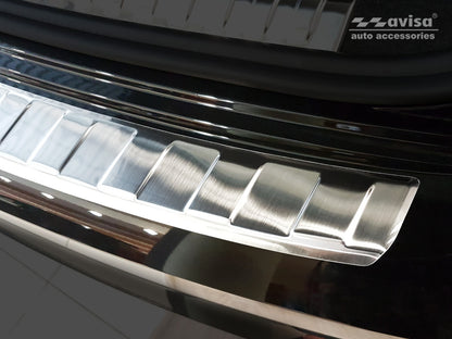 Lastskydd Audi Q3 II crossover 2018+/ S-line 2018+ – Silver satin – detaljbild 2