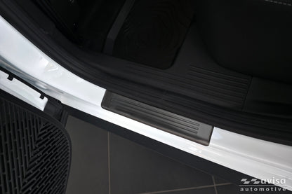Tröskelskydd Lines Dacia Bigster 2024+ – Svart – detaljbild 2