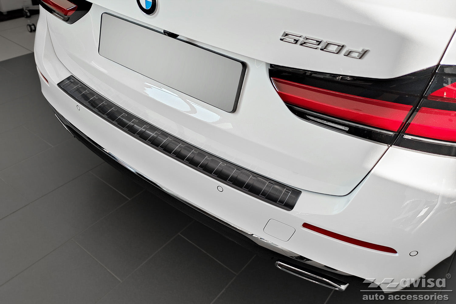 Lastskydd BMW 5 VII Touring G31 facelift 2020–2024 (utan M-paket) – Svart – detaljbild 3