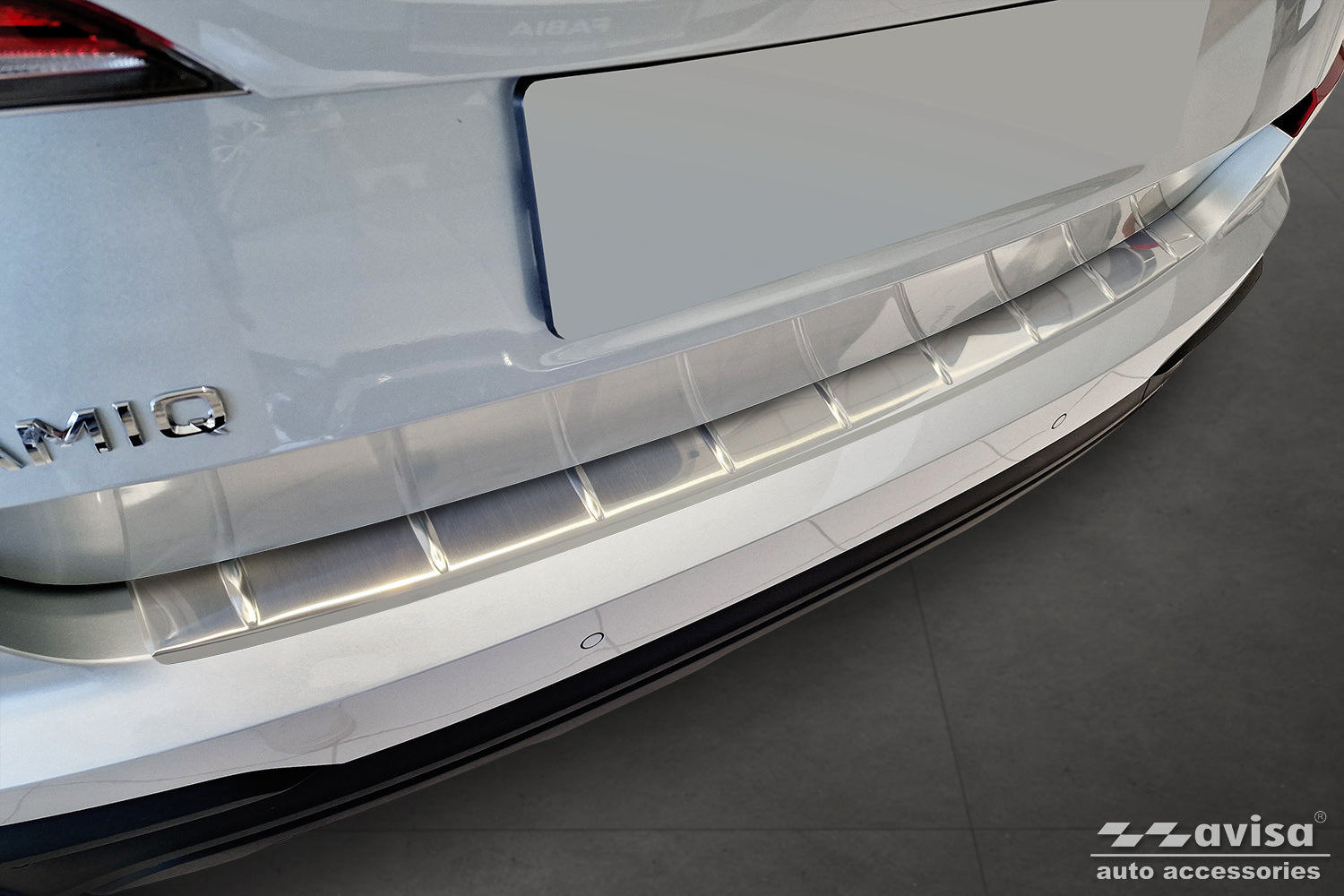 Lastskydd Skoda Kamiq crossover facelift 2024+ – Silver satin – detaljbild 3
