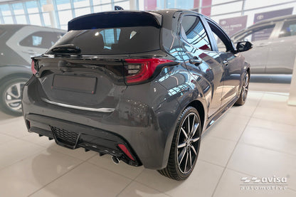 Bakluckelist Toyota Yaris IV halvkombi 5-dörrars/ Hybrid/ GR 2020–2024 facelift 2024+ – Silver satin – detaljbild 2