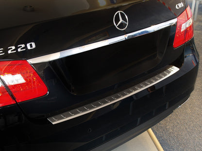 Lastskydd Mercedes E Class W212 sedan 2009–2013/ AMG W212 sedan 2009–2013 – Silver satin – detaljbild 2