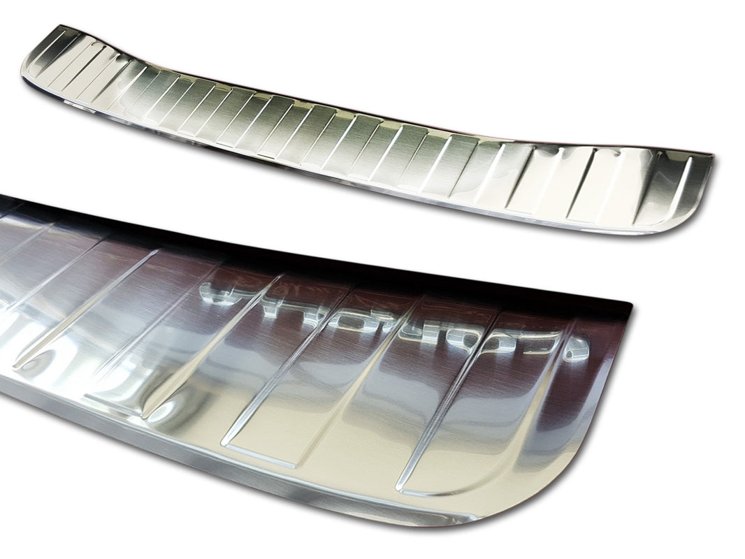 Lastskydd Toyota Corolla XII halvkombi 2018+ / Toyota Corolla XII GR Sport halvkombi 2019+ – Silver satin