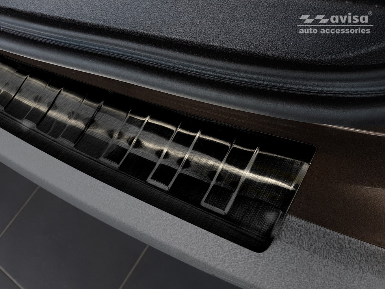 Lastskydd Dacia Duster II 2017–2021, facelift 2021–2024 – Svart – detaljbild 2