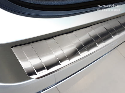 Lastskydd Suzuki Swace Kombi 2020+ / Toyota Corolla XII touring sports 2018+/ GR Sport 2018+ – Silver satin – detaljbild 2