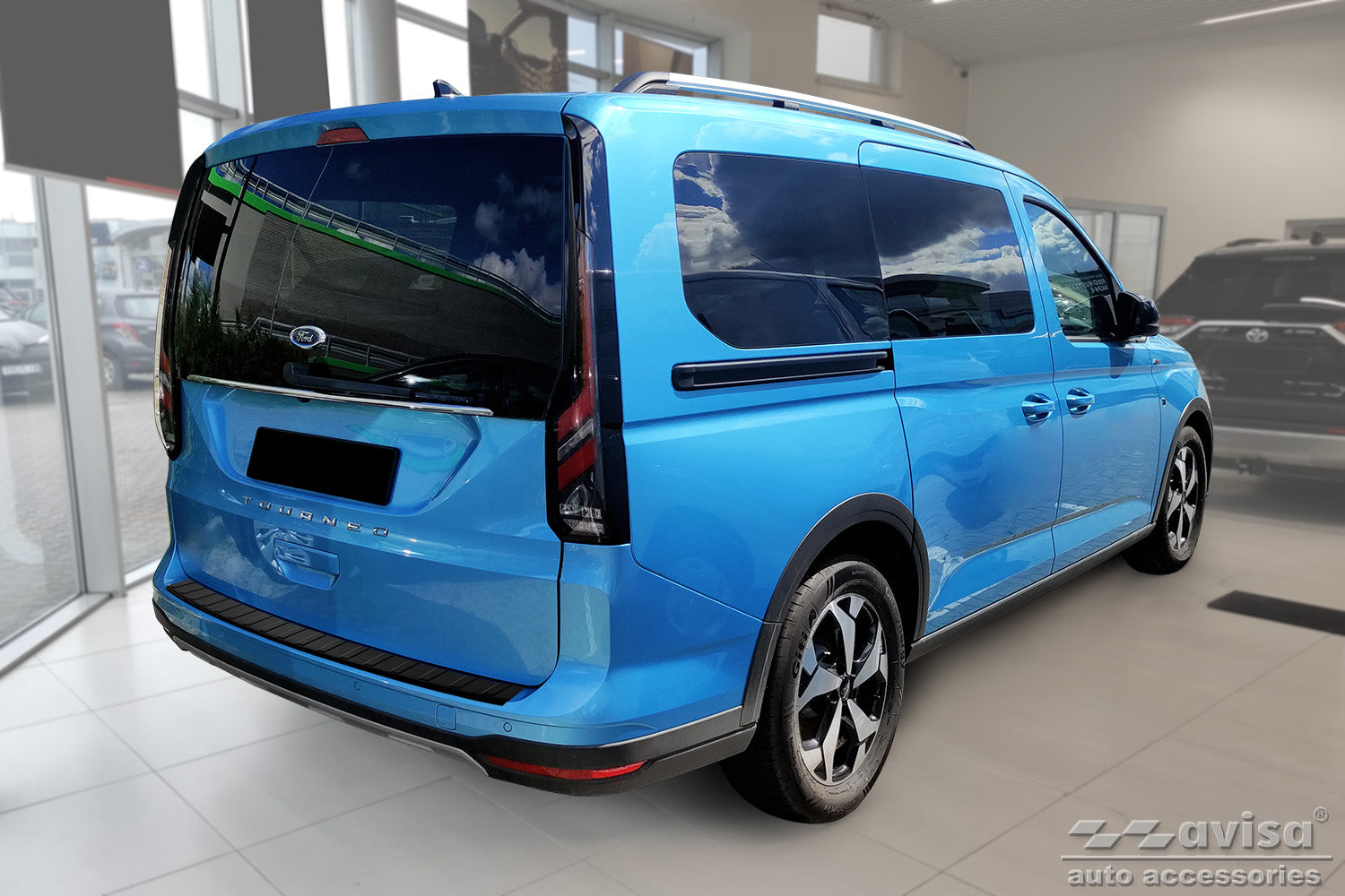 Lastskydd Black Mat Ford Tourneo Connect III 2022+ / Ford Transit Connect III 2024+ – Mattsvart (2/40324) – detaljbild 2