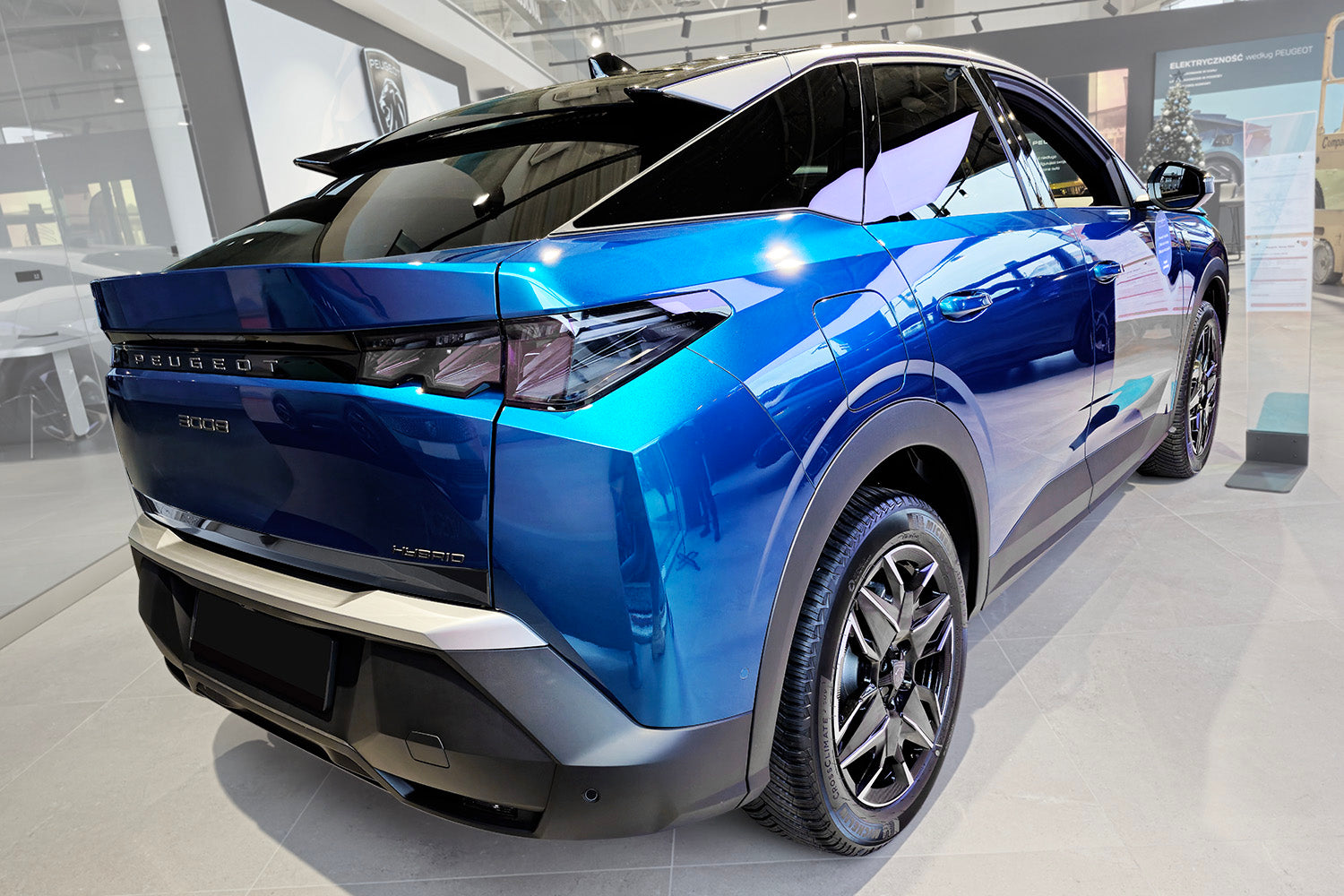 Bakluckelist Peugeot 3008 III 2024+ – Spegelblank svart – detaljbild 2