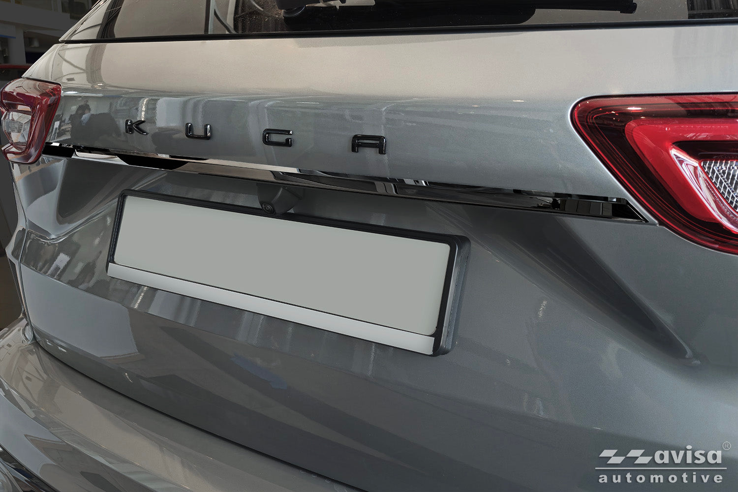 Bakluckelist Ford Kuga III 2019–2024, facelift 2024+ – Spegelblank svart – detaljbild 3