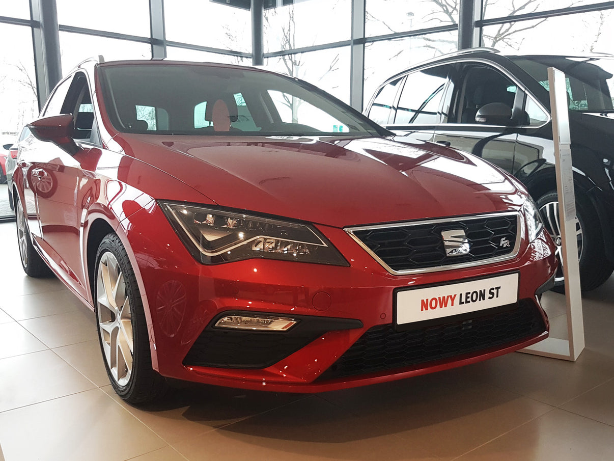 Lastskydd Seat Leon III (5F) ST/ ST X-Perience 2013–2017, facelift 2017–2020 – Svart – detaljbild 3