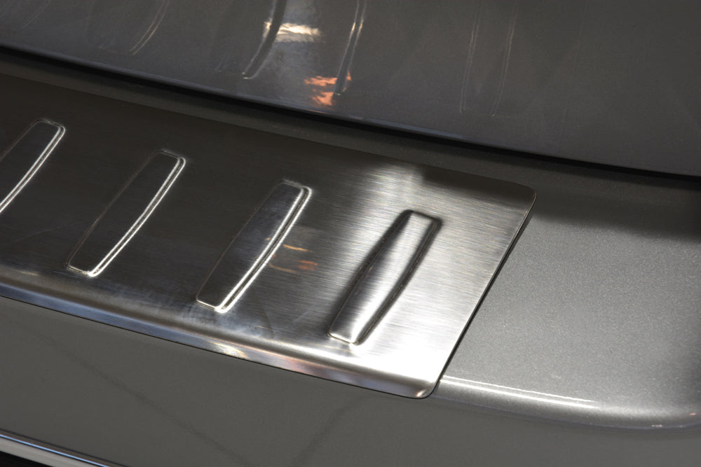 Lastskydd Toyota Auris touring 5-dörrars 2013–2015 – Silver satin