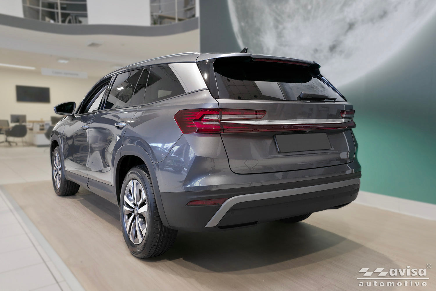 Bakluckelist Skoda Kodiaq II 2024+ – Silver satin – detaljbild 2