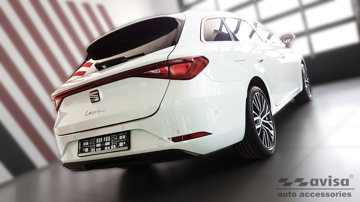 Lastskydd Seat Cupra Leon Sportstourer (KL) 2021– 2024 facelift 2024+ m.fl. – Silver satin – detaljbild 2