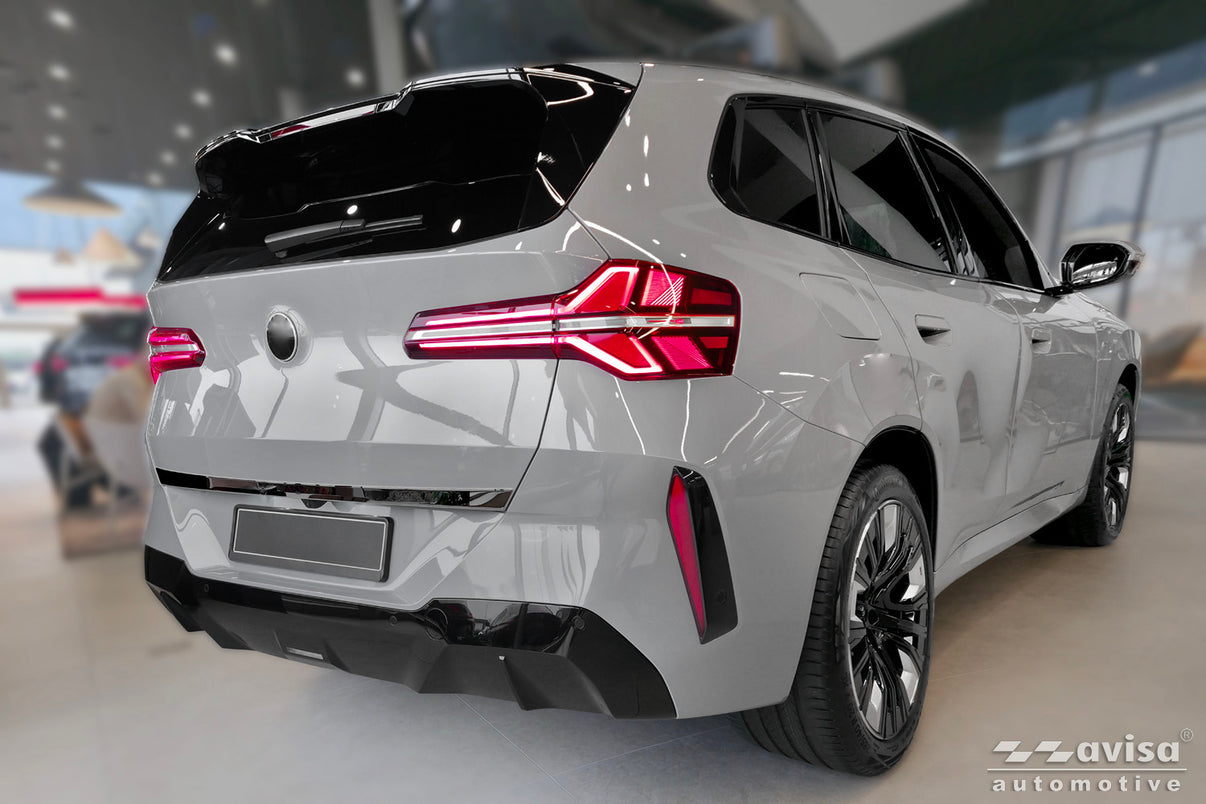 Bakluckelist BMW X3 (G45) 2024+ – Spegelblank svart – detaljbild 2