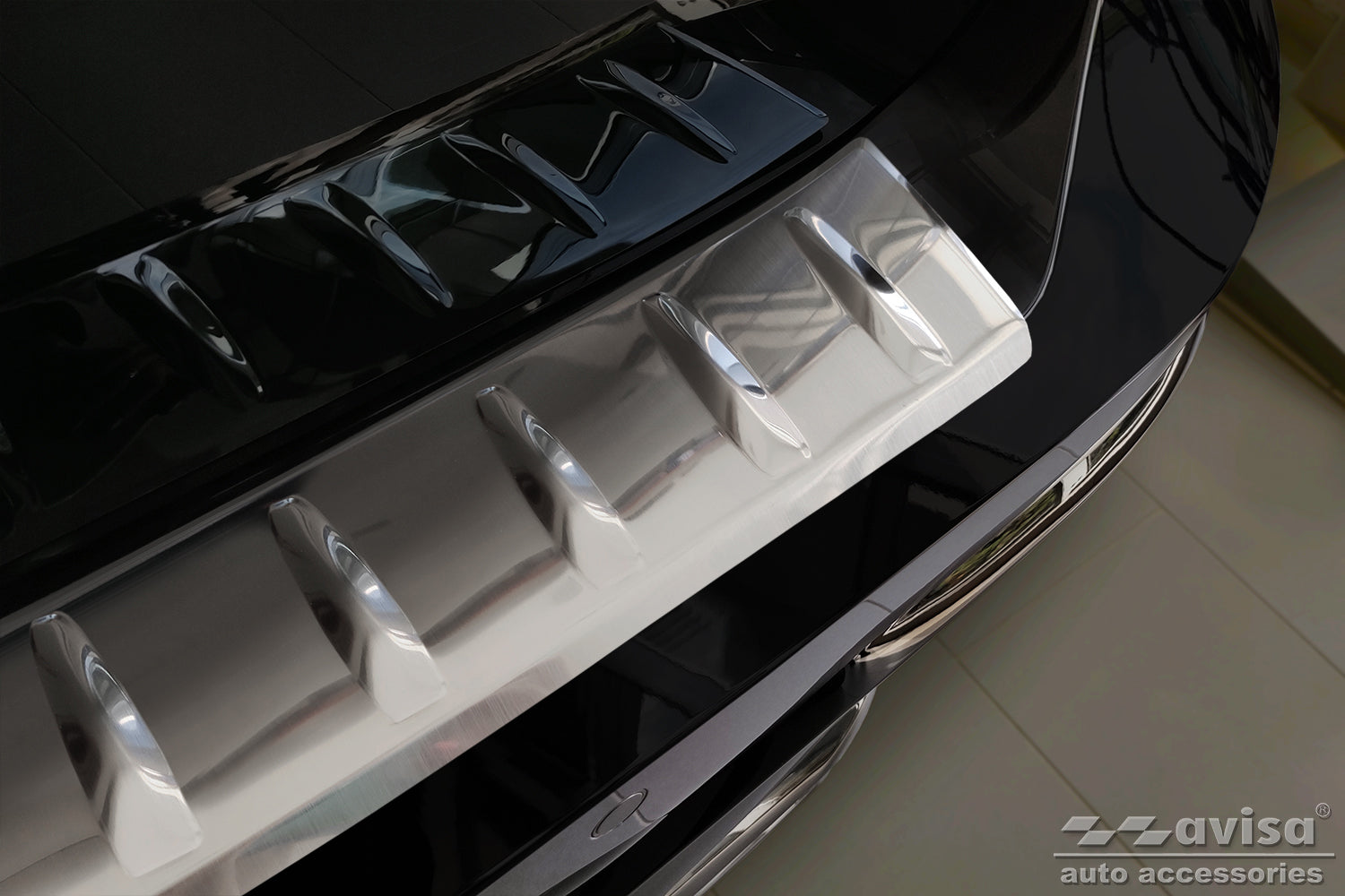 Lastskydd BMW 7 VII sedan (G70) M-paket 2023+ – Silver – detaljbild 2