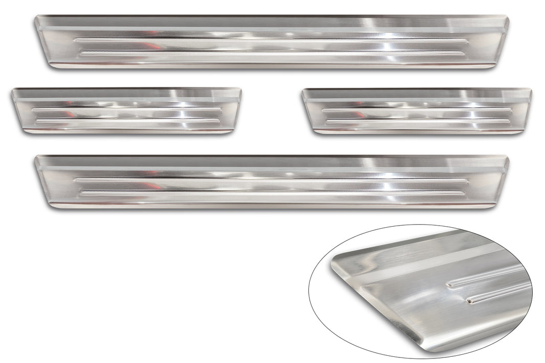 Tröskelskydd Lines Mazda CX-30 2019+ – Silver satin