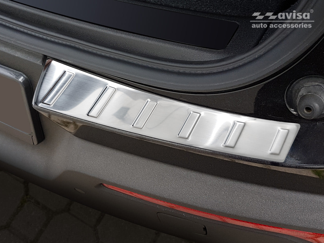 Lastskydd Volvo XC40 2017+ – Silver satin – detaljbild 2