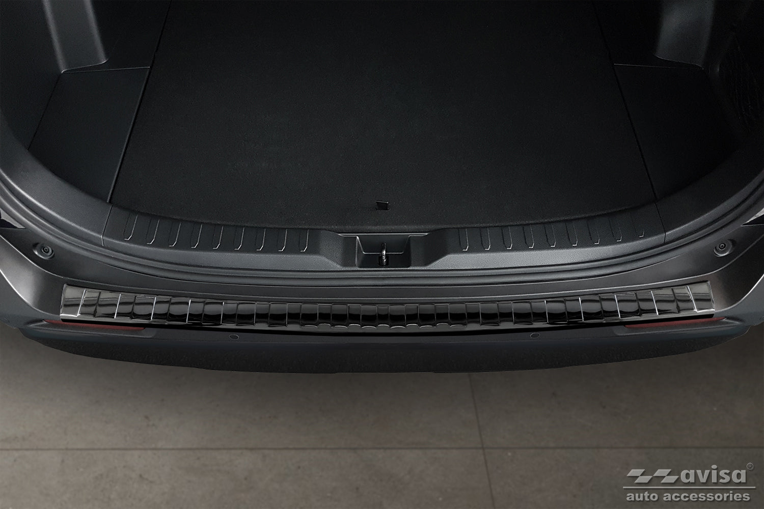 Lastskydd Suzuki Across 2020+ / Toyota RAV4 V generation/ Hybrid 2018–2026 (fits also to PHEV GR version ) – Spegelblank svart – detaljbild 3