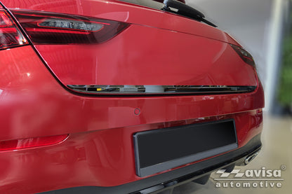 Bakluckelist Mercedes Cla II Shooting Brake (X118) 2019–2025 – Spegelblank svart – detaljbild 3