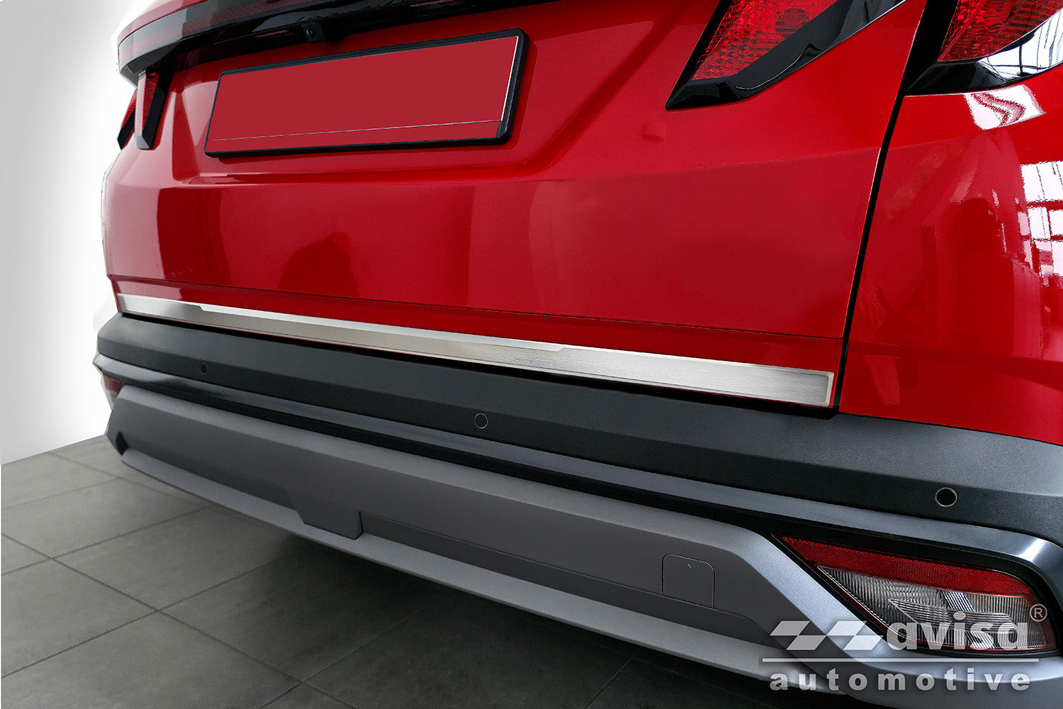Bakluckelist Ford Tucson IV 2020–2024, facelift 2024+ >/ Hyundai Tucson IV N-Line 2020–2024, facelift 2024+ > – Silver satin – detaljbild 2