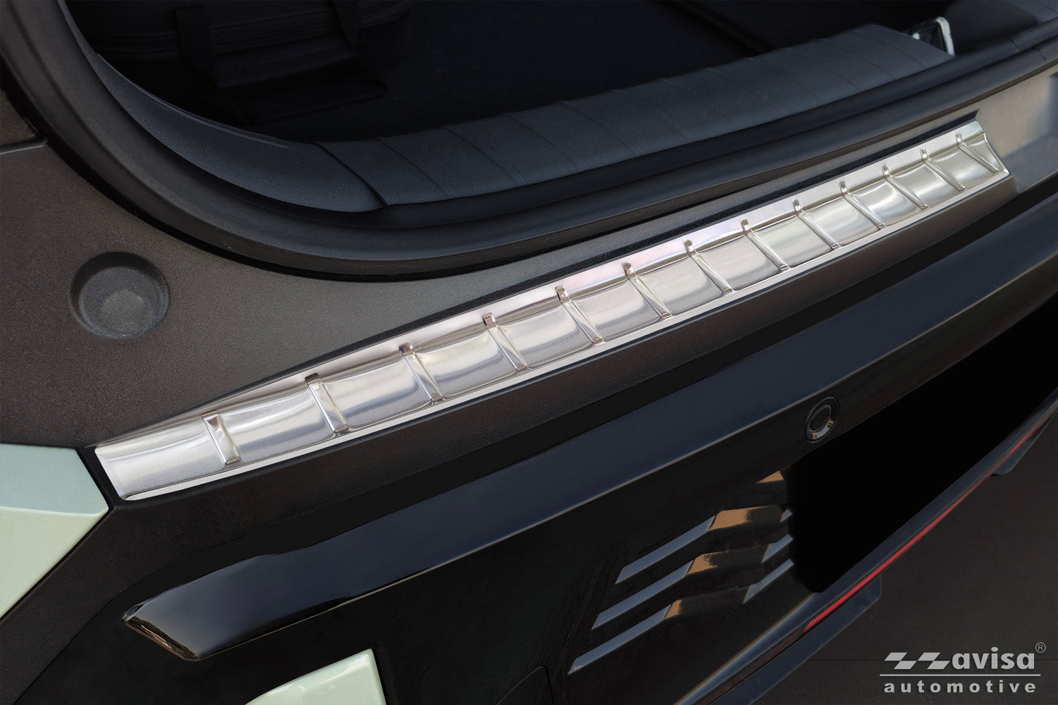 Lastskydd Kia EV3 GT 2024+ – Silver satin – detaljbild 3